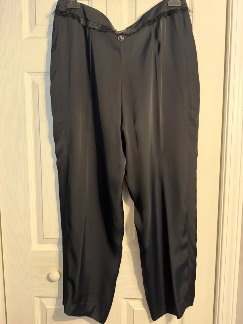 Black Chanel fringe viscose pants. FR42